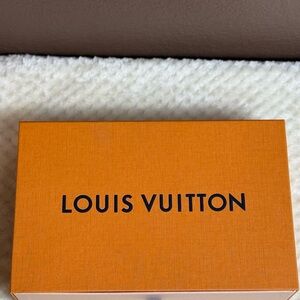 Louis Vuitton Signature Medium/Small Gift Box 🎁